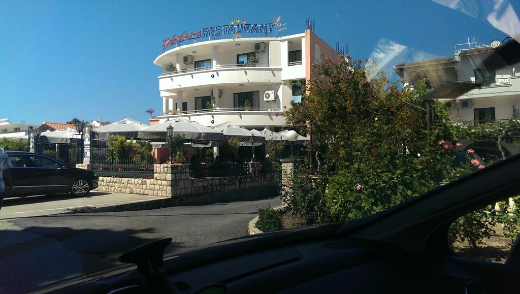 Apartments Lati Ulcinj Exterior photo